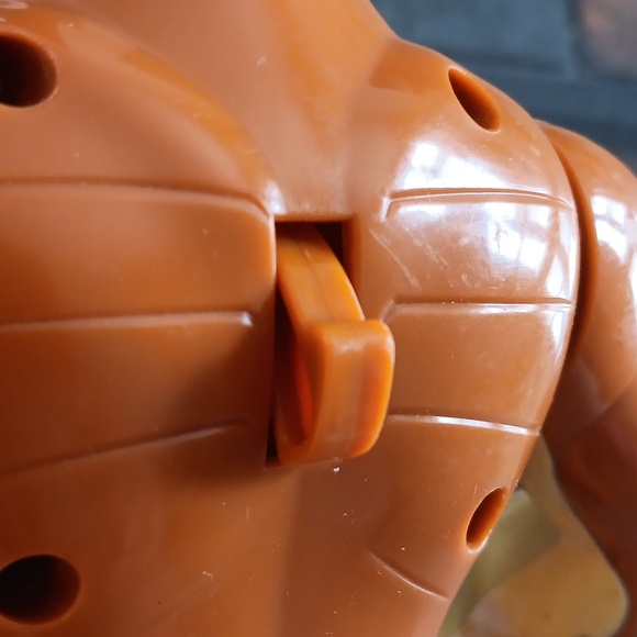 BEN 10 HUMUNGOUSAUR - Picture 4 of 5